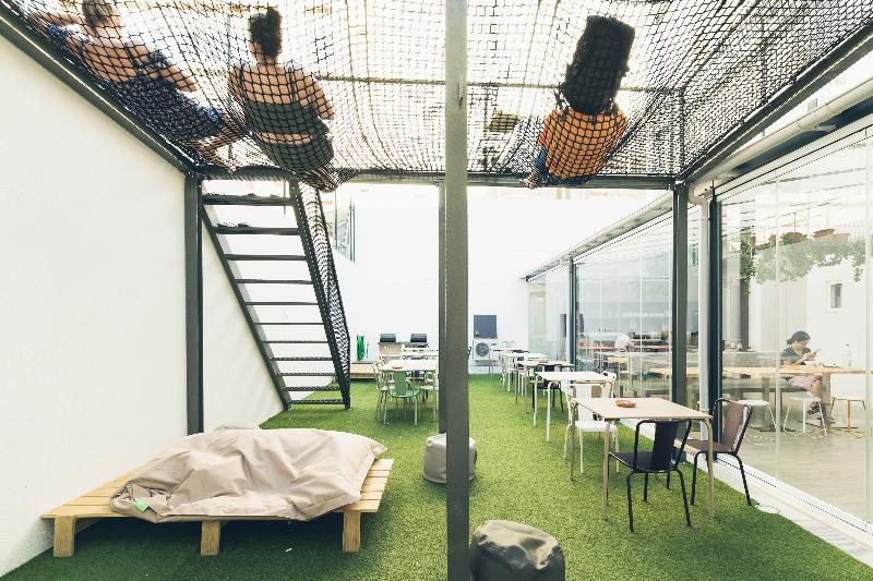 WOT Patio Social - Teras