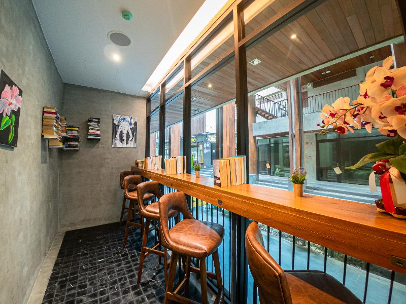J4 Hotel Samui - Lobi
