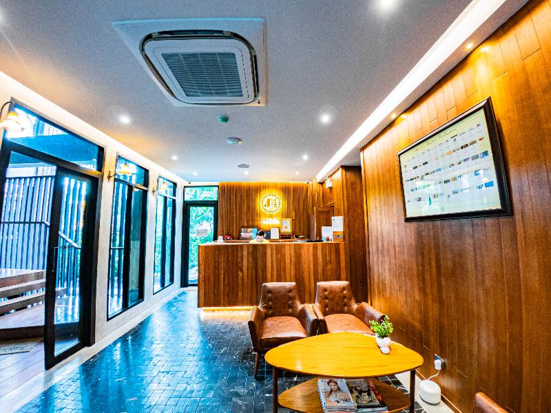 J4 Hotel Samui - Lobi