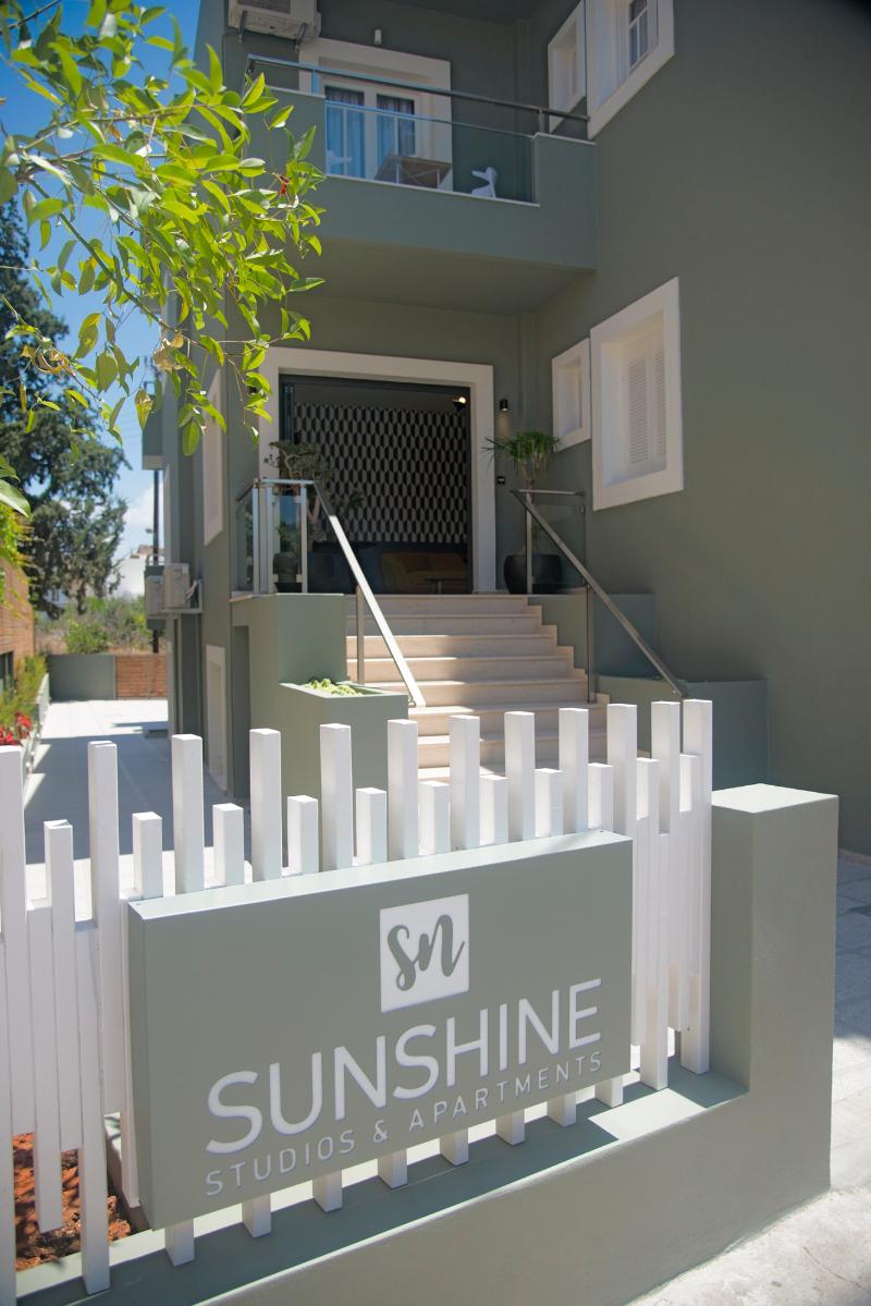 Sunshine Studios - Lobi