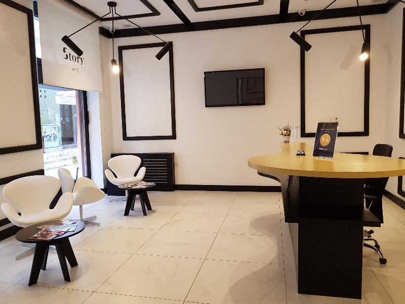 Hotel Story - Lobi