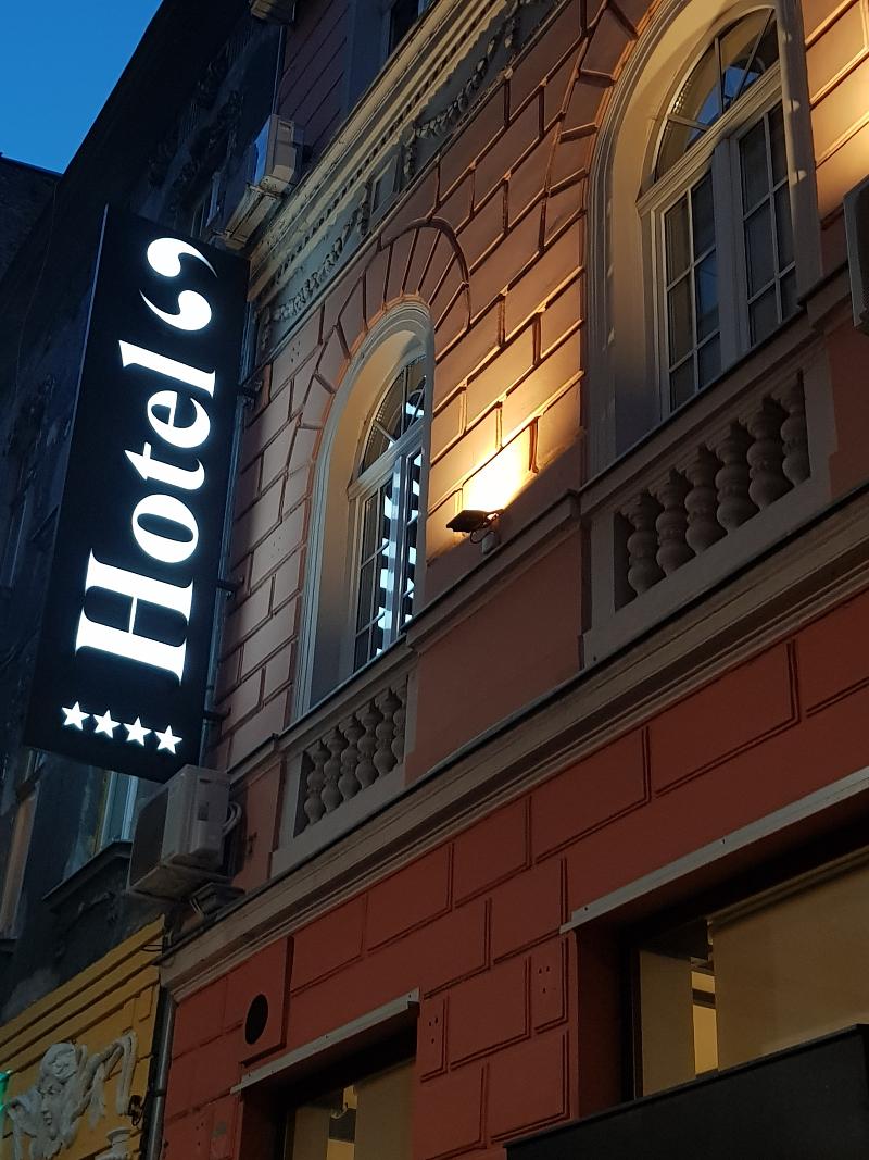 Hotel Story - Genel