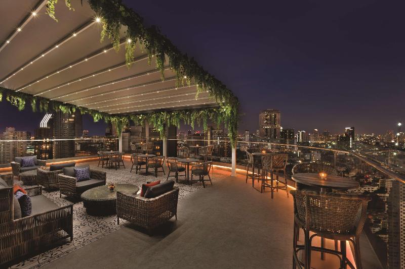 Hyatt Place Bangkok Sukhumvit 24 - Bar