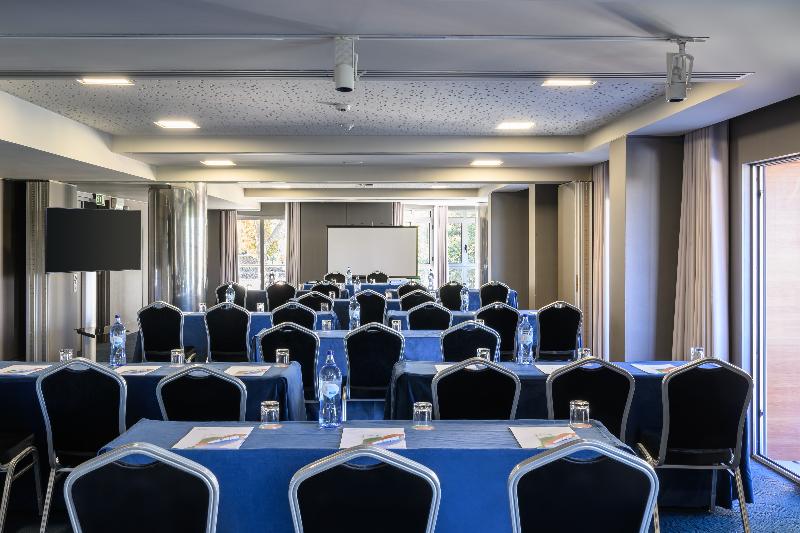 Melia Setubal - Toplantı