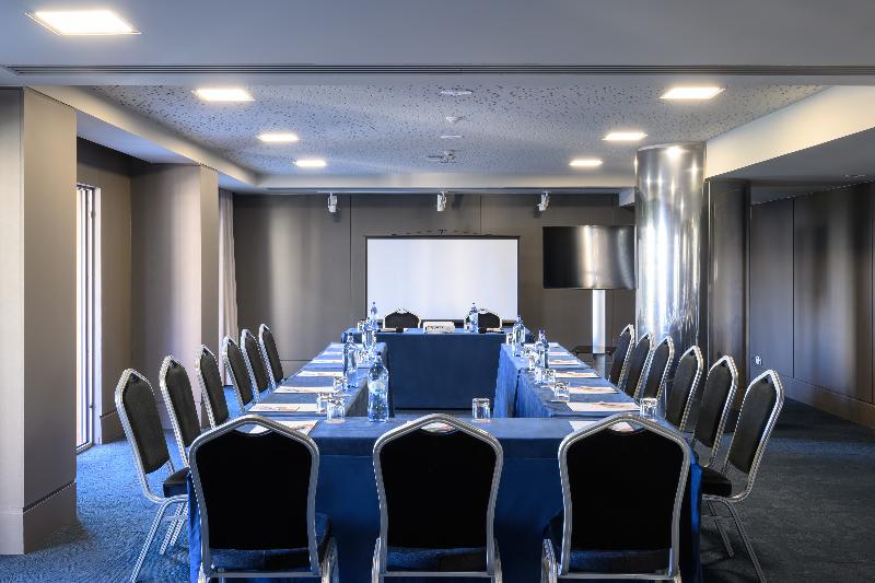 Melia Setubal - Toplantı