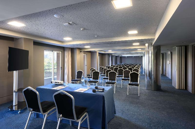 Melia Setubal - Toplantı