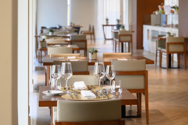 Melia Setubal - Restoran