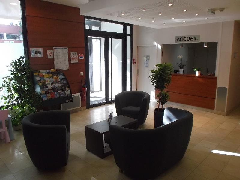 Sejours & Affaires Clermont Park Republique - Lobi