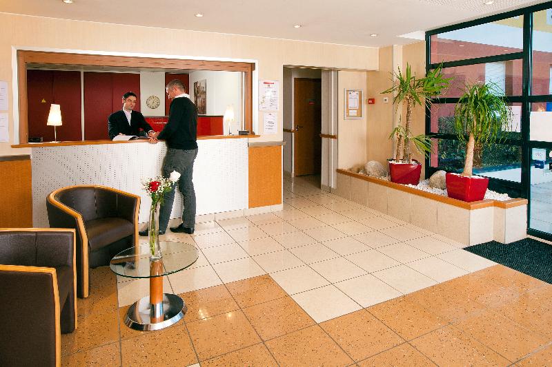 Sejours & Affaires Genève Saint Genis - Lobi