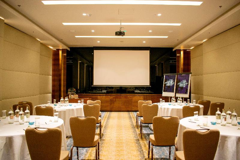 Radisson Blu Hotel Ajman - Toplantı