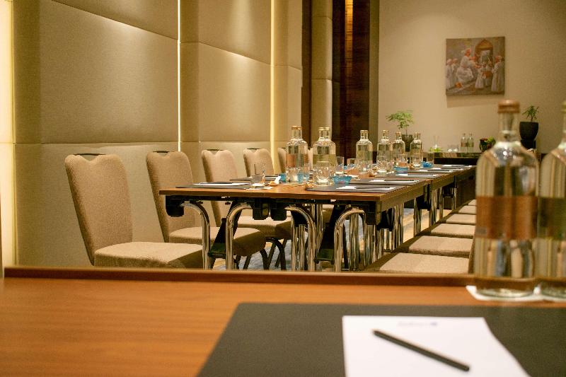 Radisson Blu Hotel Ajman - Toplantı