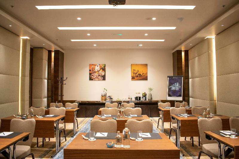 Radisson Blu Hotel Ajman - Toplantı