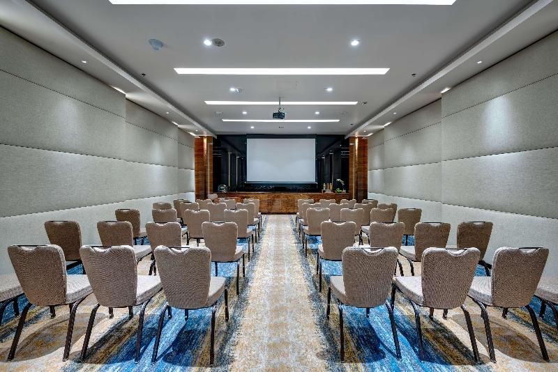 Radisson Blu Hotel Ajman - Toplantı