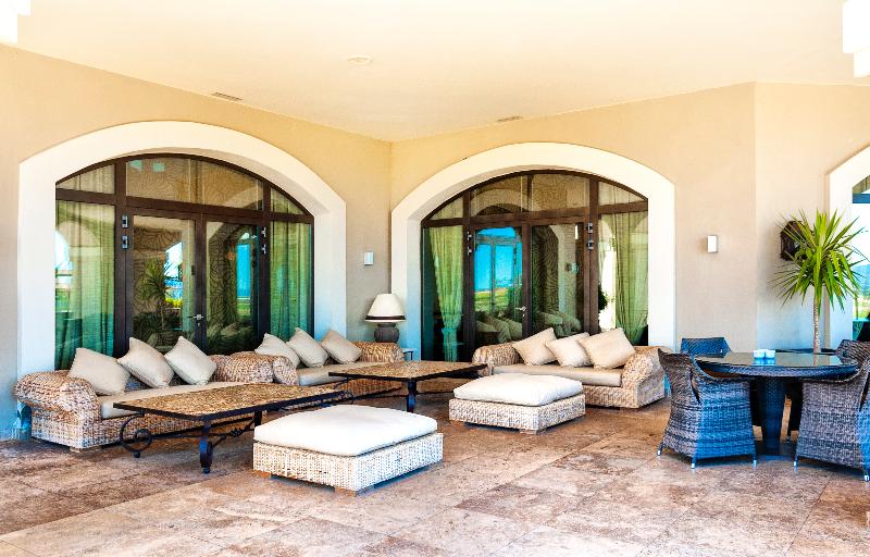 Hacienda Del Alamo Golf & Spa Resort - Teras