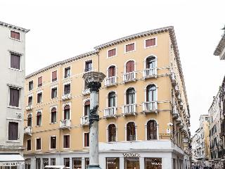 San Teodoro Palace - Luxury Apartments otel fotoğrafı