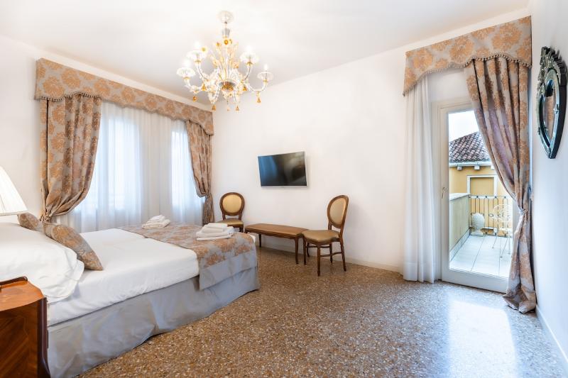 San Teodoro Palace  - Luxury Apartments - Oda