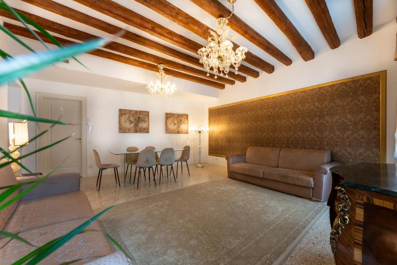 San Teodoro Palace  - Luxury Apartments - Oda
