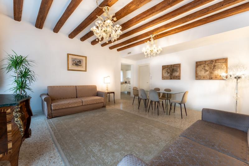 San Teodoro Palace  - Luxury Apartments - Oda