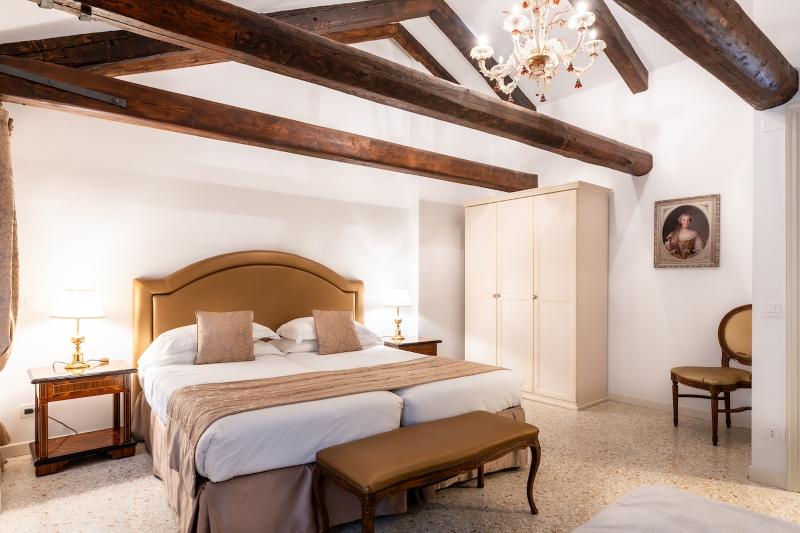 San Teodoro Palace  - Luxury Apartments - Oda