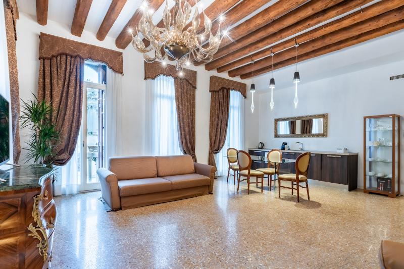 San Teodoro Palace  - Luxury Apartments - Oda