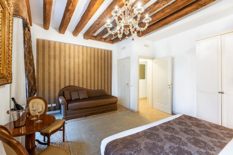 San Teodoro Palace  - Luxury Apartments - Oda
