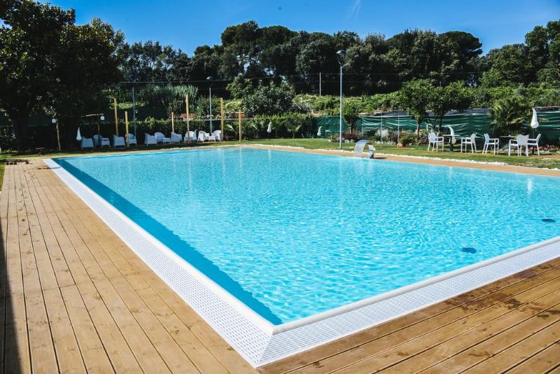 Resort & Winery Bosco De Medici - Havuz