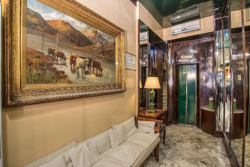 Hotel Fontana - Lobi