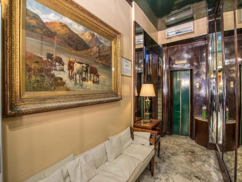 Hotel Fontana - Lobi