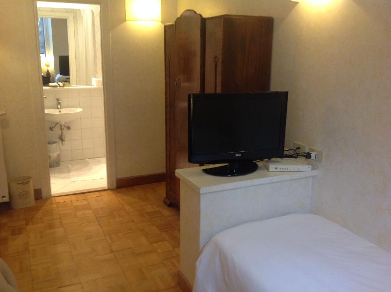 Hotel Fontana - Oda