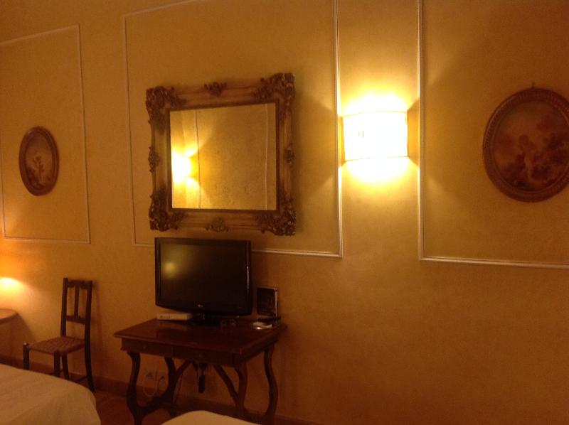 Hotel Fontana - Oda
