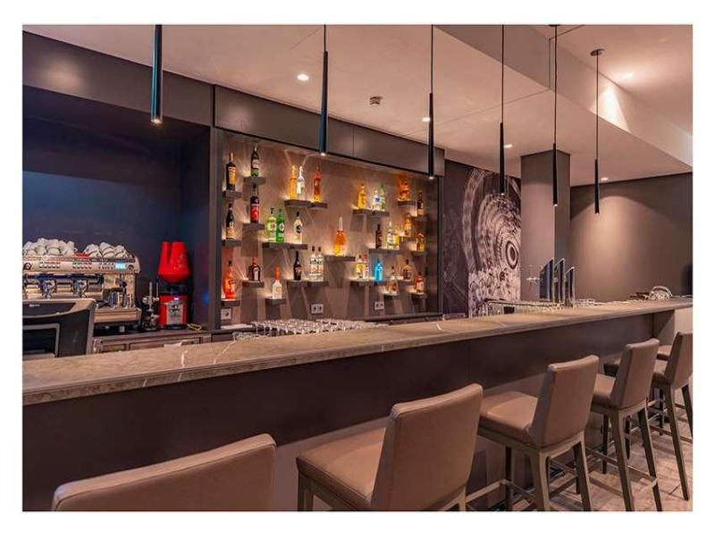 roomz hotel & conference center vienna prater - Bar