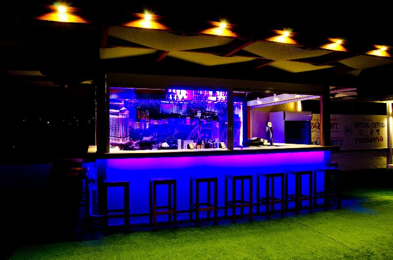 Yiannis Manos - Bar