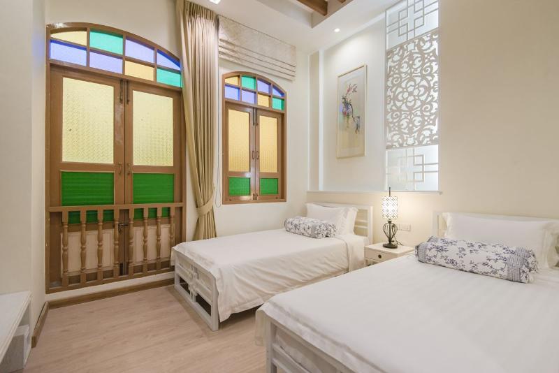 O'nya Phuket Hotel - Oda
