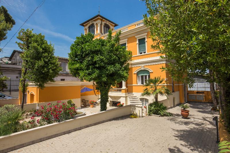 Relais La Torretta - Lobi