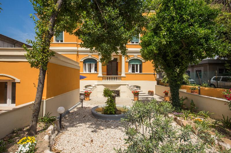 Relais La Torretta - Lobi