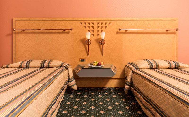 Shg Hotel Antonella - Oda