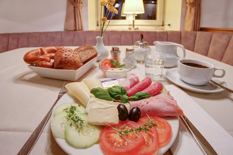 Premier Inn Passau Weisser Hase - Restoran