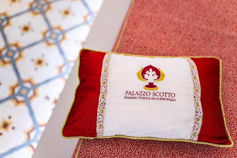 Palazzo Scotto - Oda