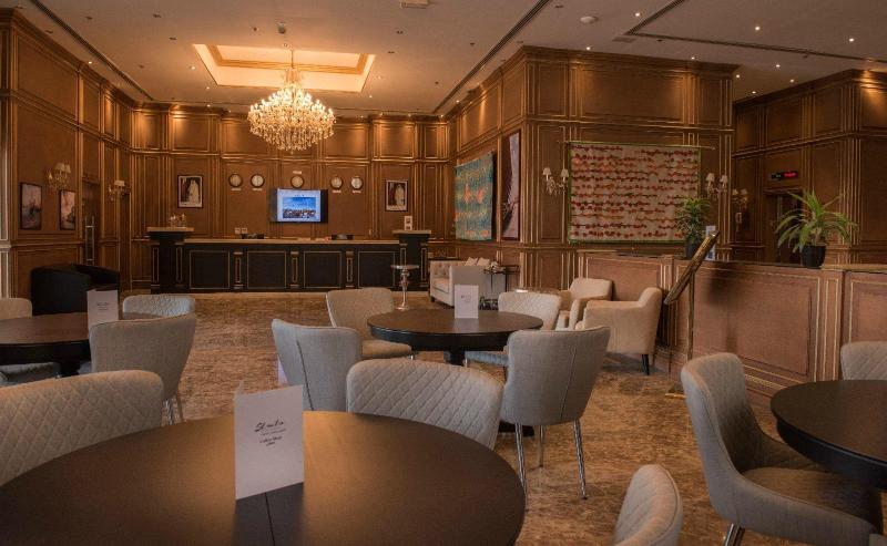 Strato Hotel - Lobi