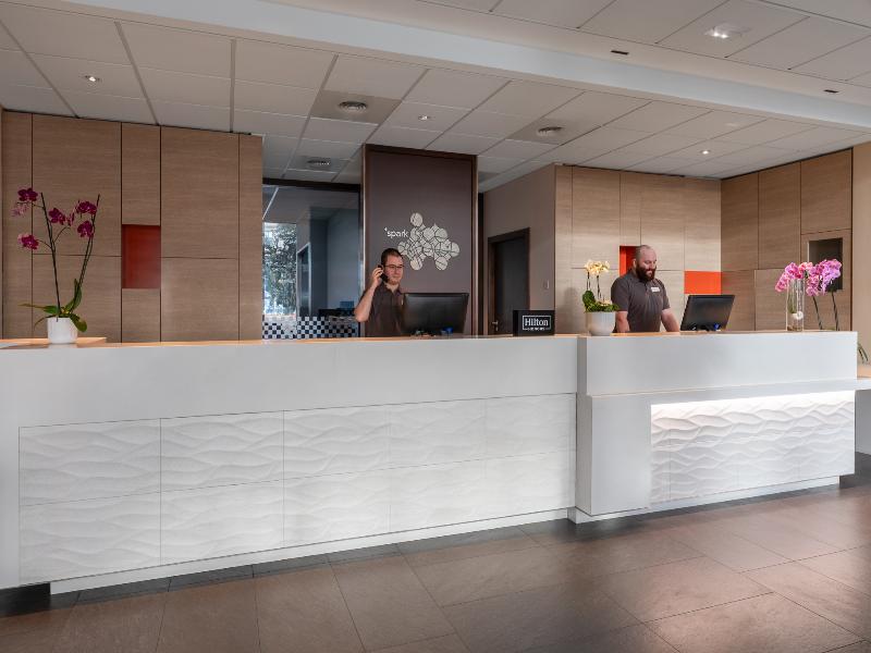 Spark by Hilton Lyon Eurexpo - Lobi