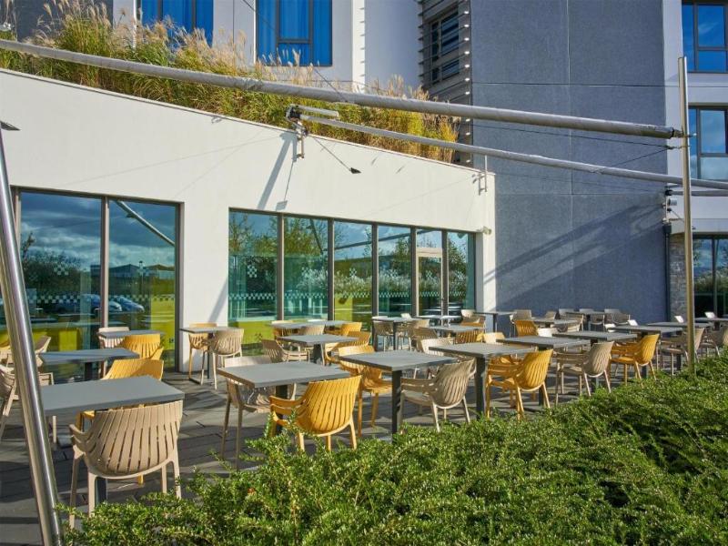 Spark by Hilton Lyon Eurexpo - Teras