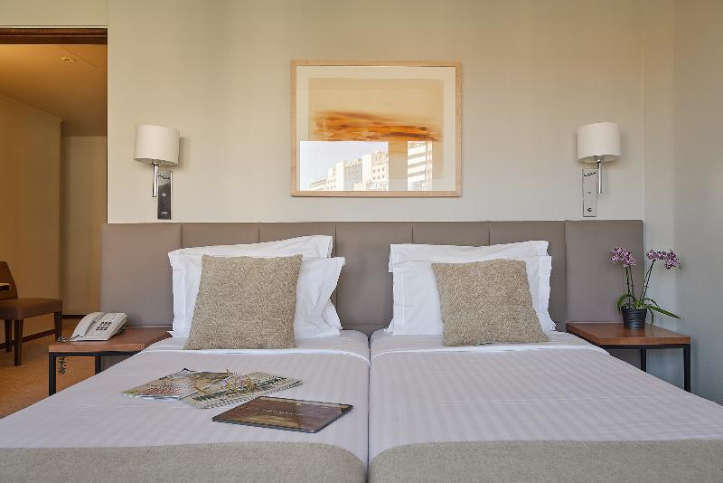 Dom Carlos Park - Oda