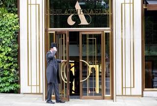 The Athenaeum Hotel & Residences fotoÄŸrafÄ±