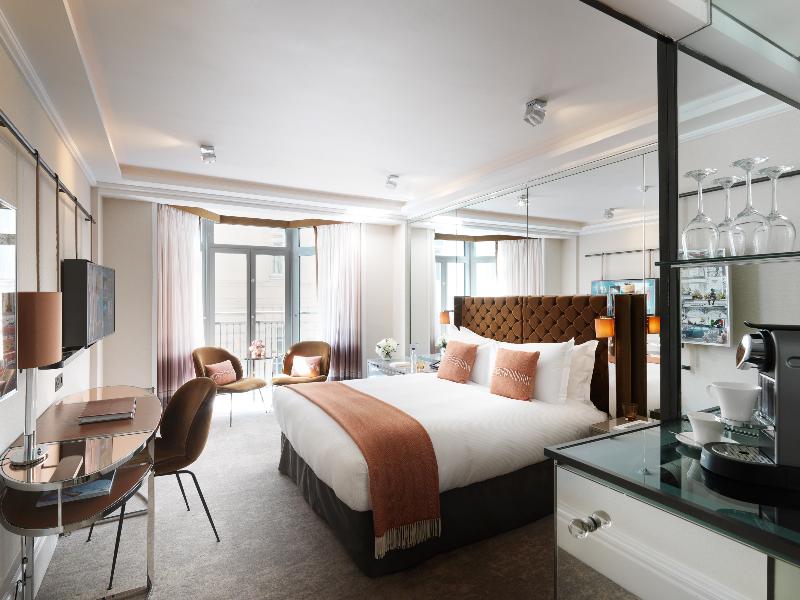 The Athenaeum Hotel & Residences - Oda