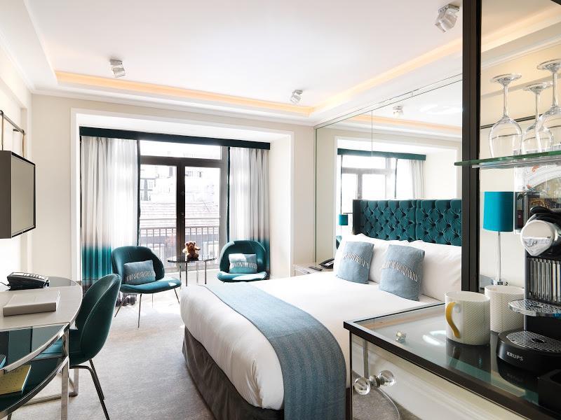 The Athenaeum Hotel & Residences - Oda