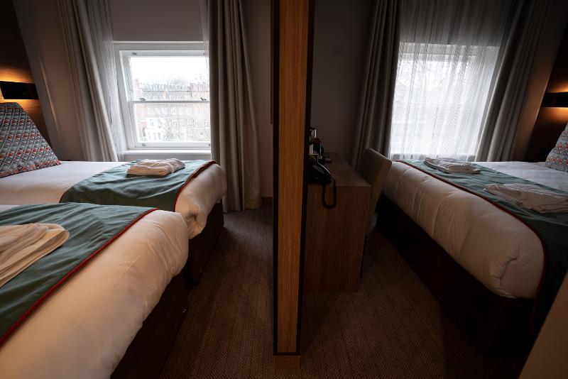Oxford Hotel - Oda