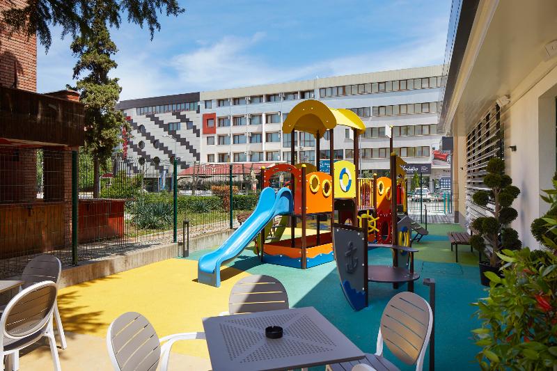 Diamond Hotel - Genel