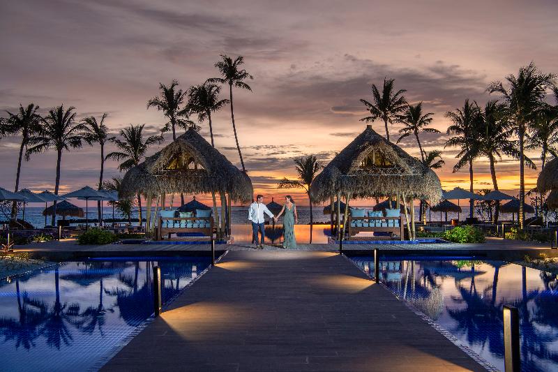 Emerald Maldives Resort & Spa - Havuz