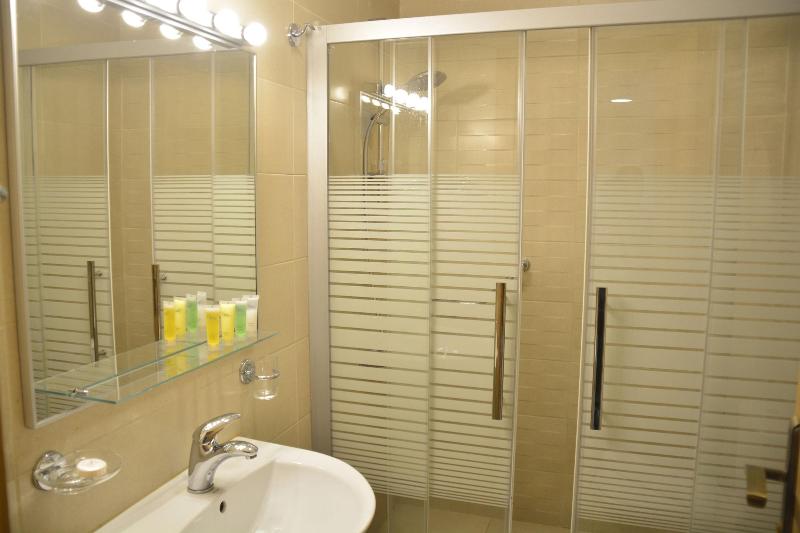 Rawa Hotel Suites - Oda
