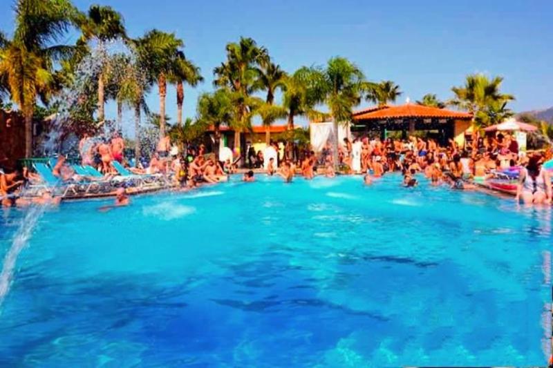 Orion Apartments - Havuz